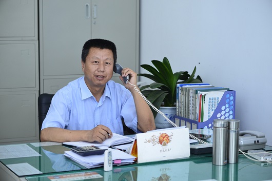 沒錯(cuò)，你就是我眼里的盛大人