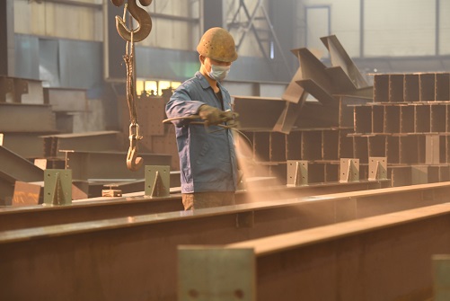 鋼結(jié)構(gòu)廠房水性油漆，將環(huán)保進(jìn)行到底