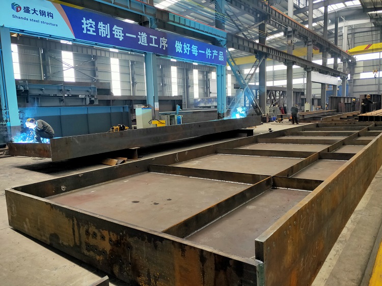 山西鋼結(jié)構(gòu)公司盛大鋼構(gòu)，27年老廠，山西知名鋼構(gòu)企業(yè)